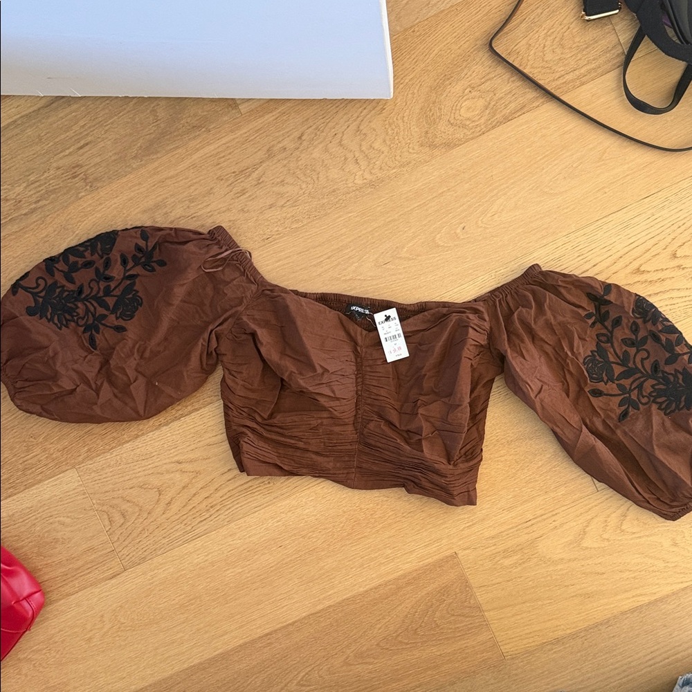 Brown Puff-Sleeve Cropped Top with Black Floral Embroidery